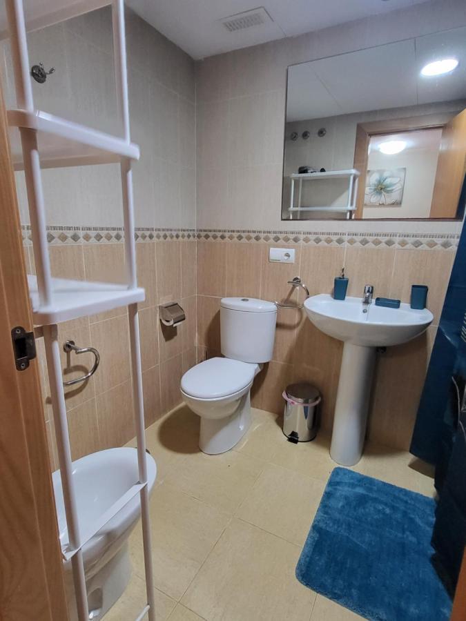 Bajo Estupendo Con Patio Y Piscina Privada A 300 Metros De La Playa! * Vera