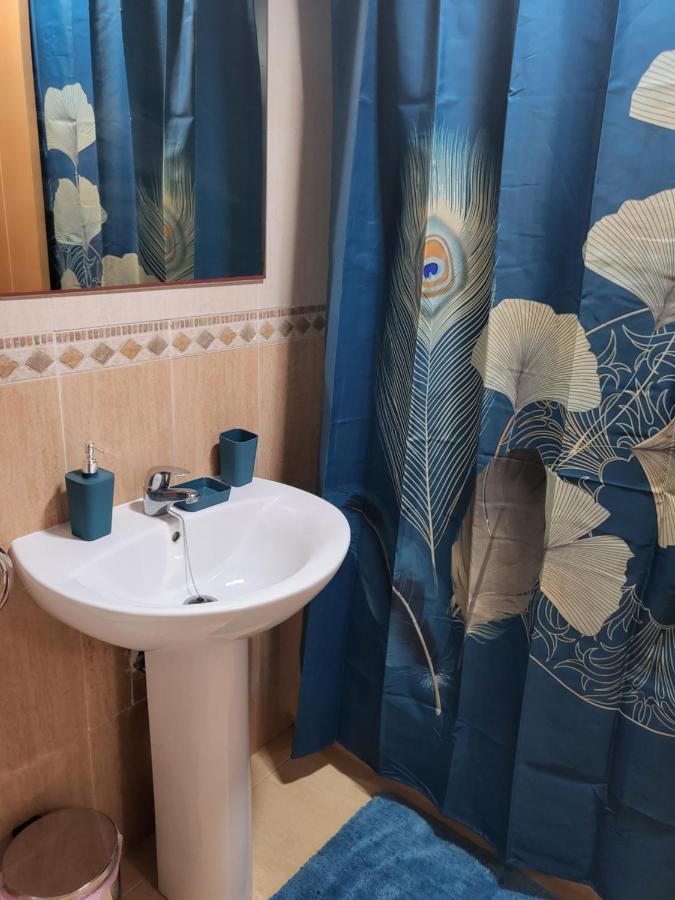 Bajo Estupendo Con Patio Y Piscina Privada A 300 Metros De La Playa! *