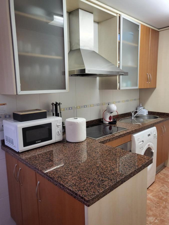 Bajo Estupendo Con Patio Y Piscina Privada A 300 Metros De La Playa!